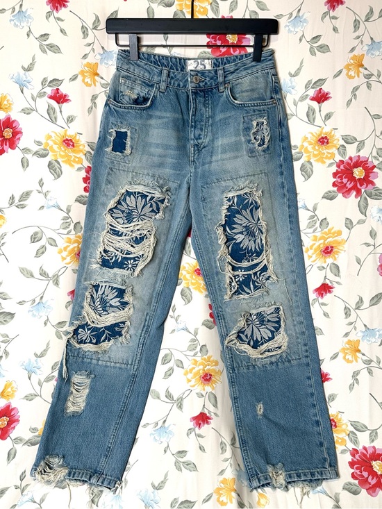 Free People Denim - FREE PEOPLE | We the Free Desert Rose Distressed Floral Patchwork Jean | Size 25